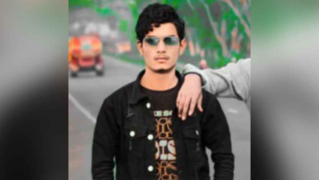 তাড়াশে সেলুনকর্মীর ঝুলন্ত লাশ উদ্ধার