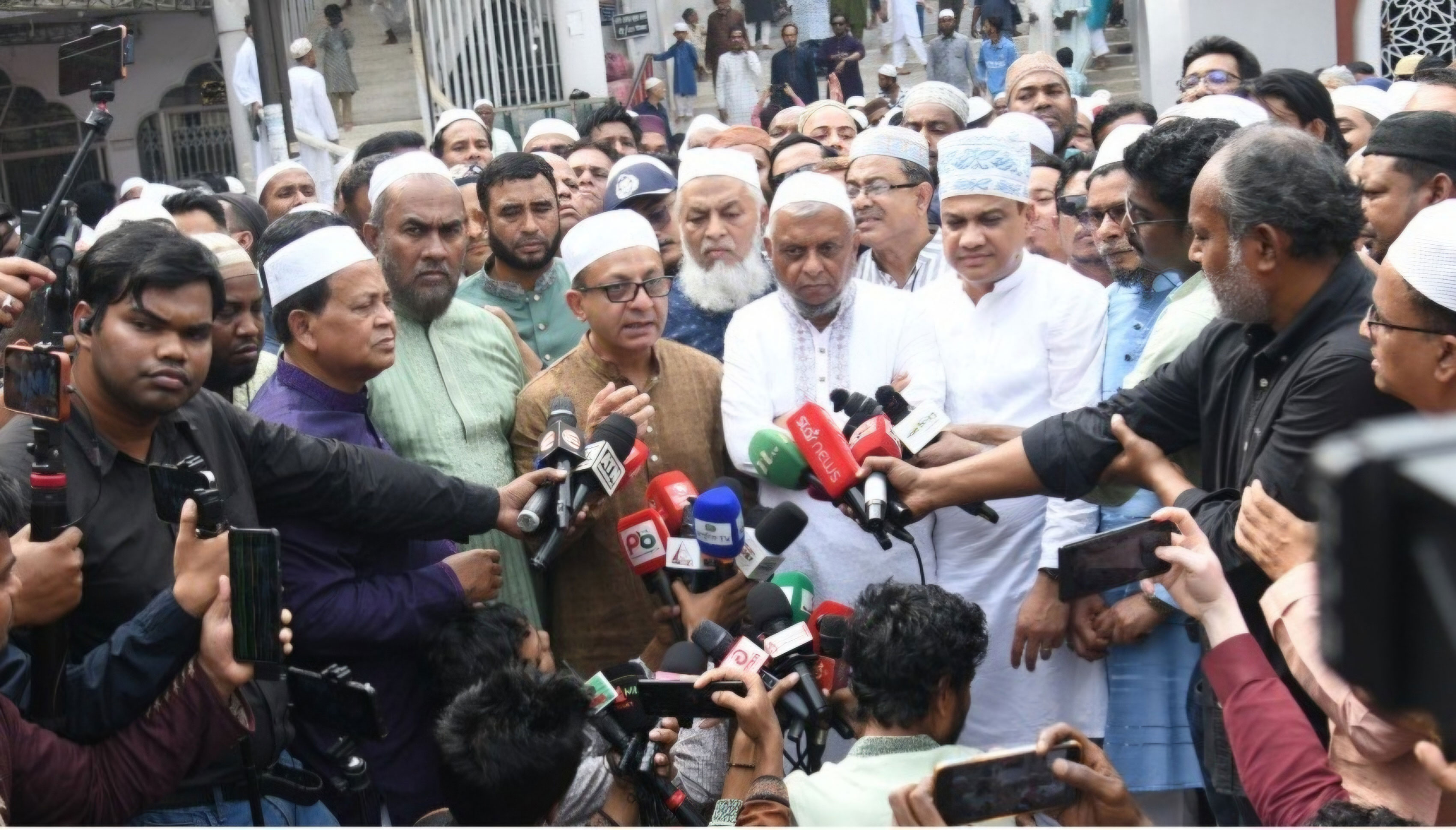 বন্ধ শিল্পকারখানা চালুর দ্রুত পদক্ষেপ নেওয়া হবে: শ্রমমন্ত্রী