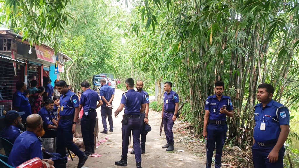 সালথায় আধিপত্য বিস্তার নিয়ে ৪ গ্রামবাসীর সংঘর্ষ, আহত ২০
