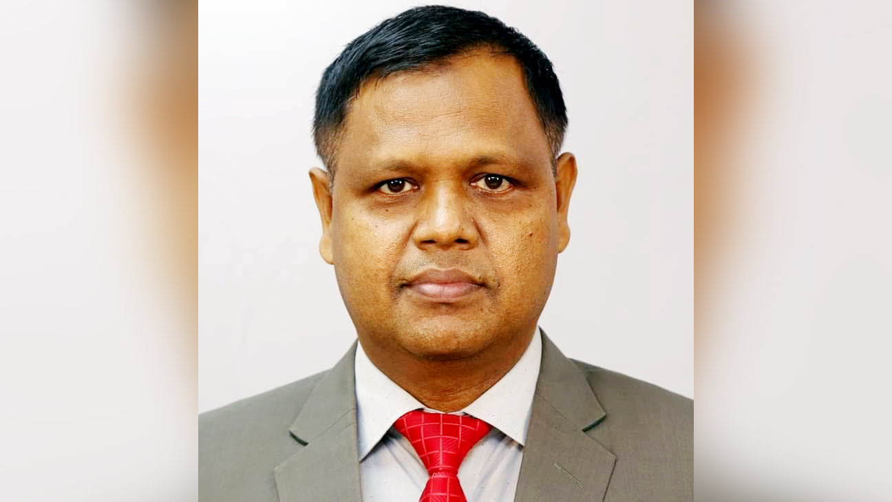 সন্তানের হাতে স্ক্রিন, মনে কি একটু আকাশ আছে?