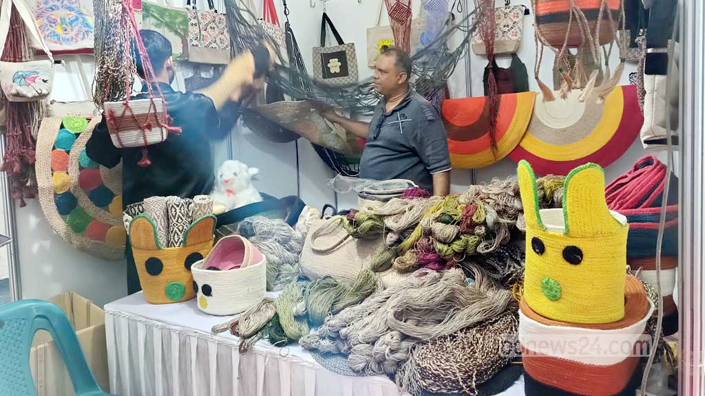 এসএমই মেলায় ১৬ কোটি টাকার অর্ডার পেলেন উদ্যোক্তারা