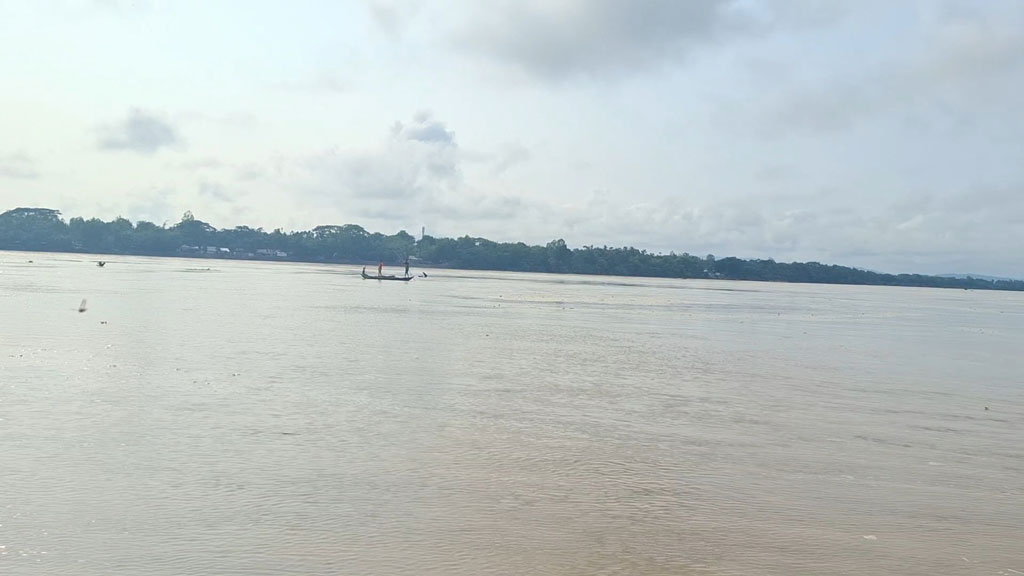সোমেশ্বরী নদীতে গোসলে নেমে কিশোরীর মৃত্যু
