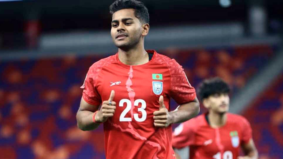 গ্রামের বাড়িতে শমিত, সিঙ্গাপুর ম্যাচের আগে বাংলাদেশের ধাক্কা