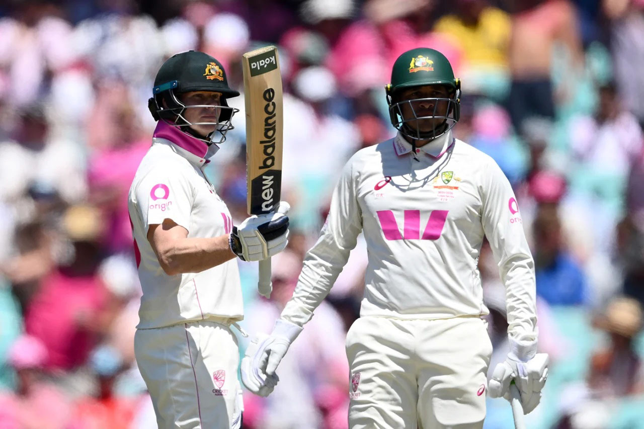 সিডনিতে ইংল্যান্ডের ৩৮৪ রানের পর অস্ট্রেলিয়ার পাল্টা জবাব