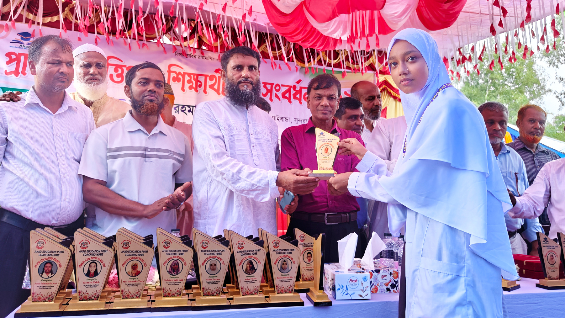 সুন্দরগঞ্জে প্রাথমিকে বৃত্তিপ্রাপ্ত ৩১ শিক্ষার্থীকে সংবর্ধনা