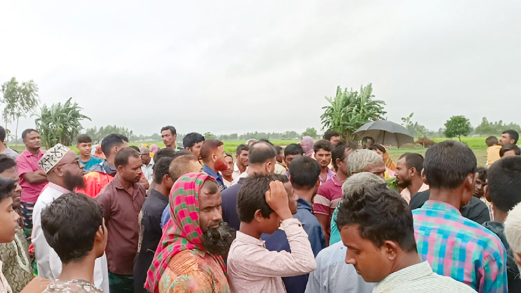 গরুচোর অভিযোগে পিটুনির পর বেঁধে রাখা হয় পুকুরে, ১ জন নিহত