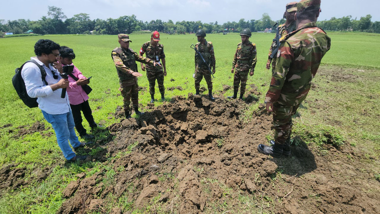 মরিচ খেতে মিলল গ্রেনেড, নিষ্ক্রিয় করল সেনাবাহিনী