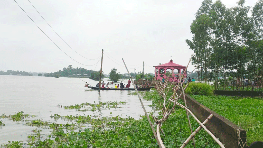 কীর্তন থেকে বাড়ি ফেরার পথে নৌকা ডুবে নিখোঁজ ৪