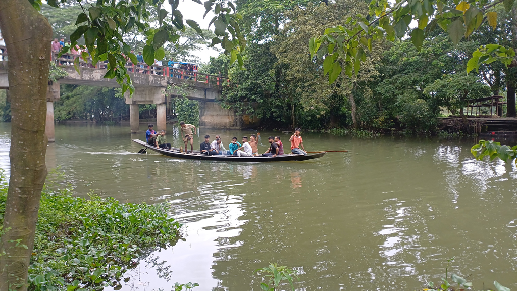 জগন্নাথপুরে নৌকাডুবিতে নিখোঁজ: চারজনেরই মরদেহ উদ্ধার