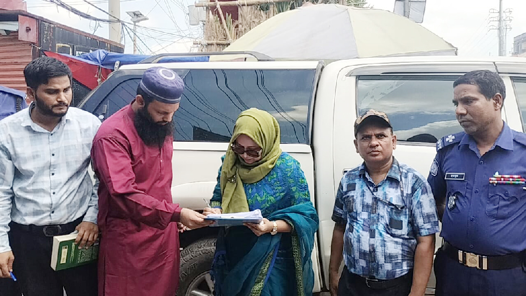 সোনারগাঁয়ে তিন প্রতিষ্ঠানে ভ্রাম্যমাণ আদালতের ৬ লাখ টাকা জরিমানা