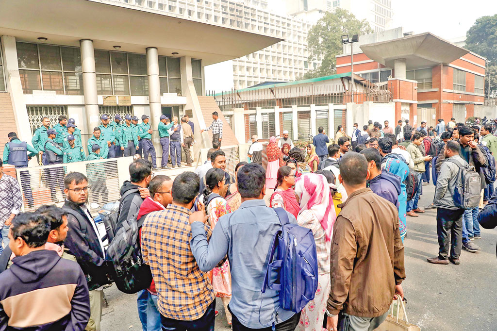 শহরের বাইরেই হোক সচিবালয়