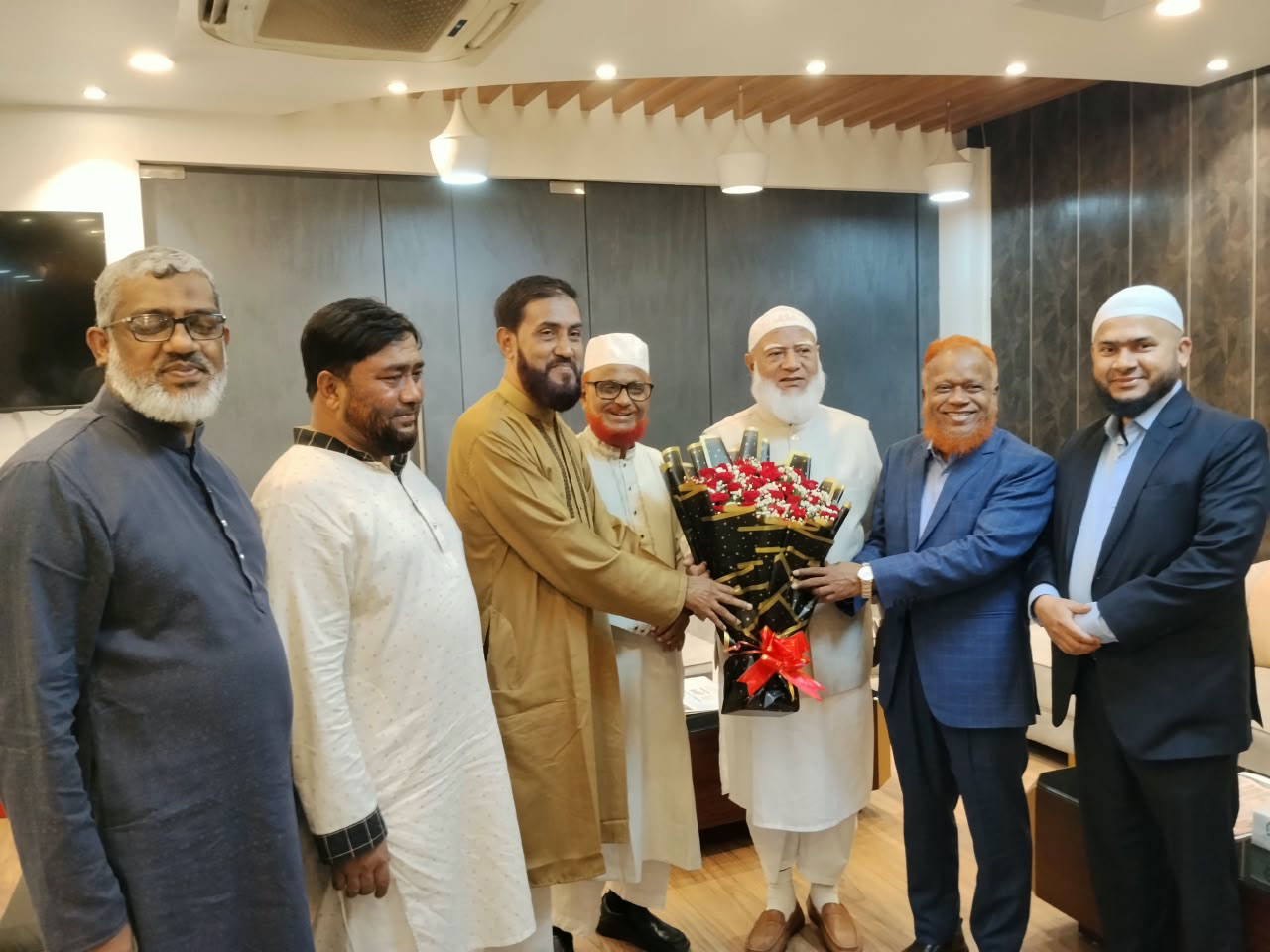 তুরস্ক সফর শেষে দেশে ফিরেছেন জামায়াত আমির