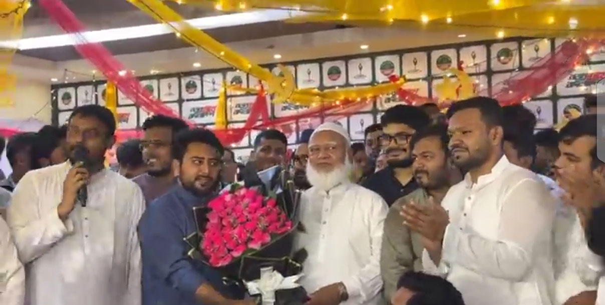 এনসিপির কার্যালয়ে জামায়াতের আমির, ঐক্যবদ্ধ থাকার অঙ্গীকার