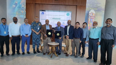 চট্টগ্রাম বন্দরে সাড়ে ৮ মেগাওয়াট রুফটপ সোলার প্ল্যান্টের উদ্যোগ
