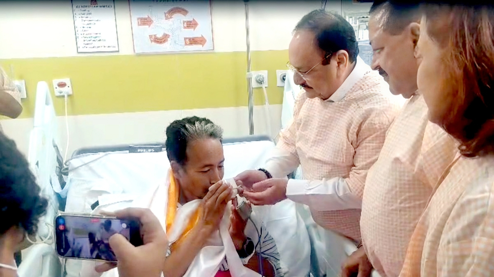 ২৬ দিন পর অনশন ভাঙলেন সোনম ওয়াংচুক, আন্দোলনকারীদের শান্ত থাকার বার্তা