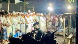 নাটোরে নিহত শরীয়তপুরের ৫ ব্যবসায়ীর একসঙ্গে জানাজা অনুষ্ঠিত