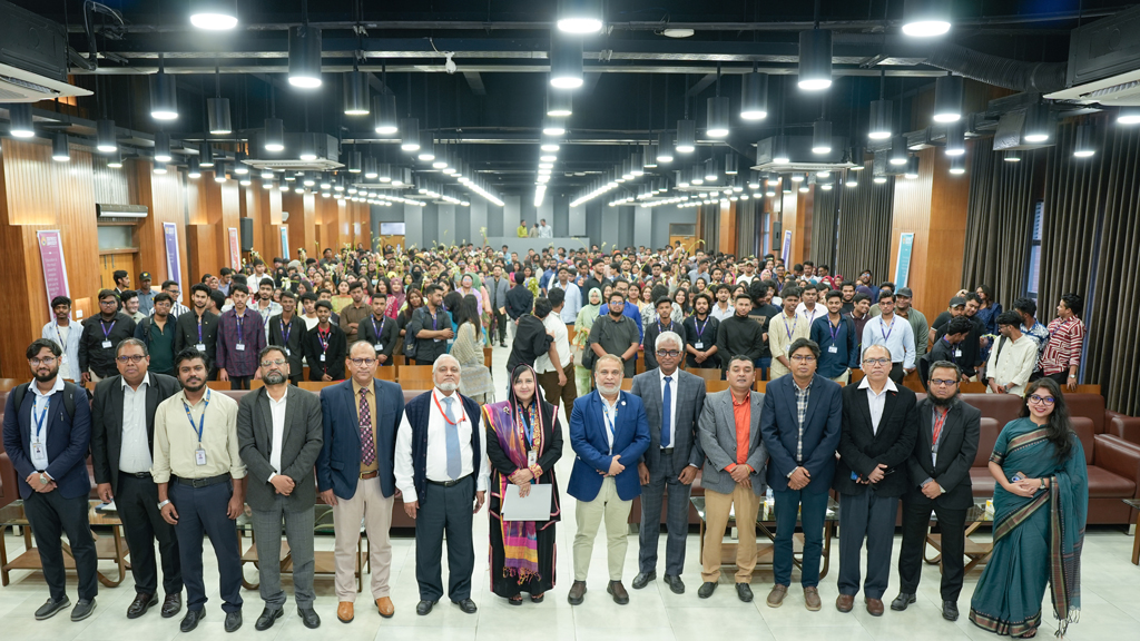 সাউথইস্ট ইউনিভার্সিটিতে অনুষ্ঠিত হলো নবীনবরণ স্প্রিং ২০২৬