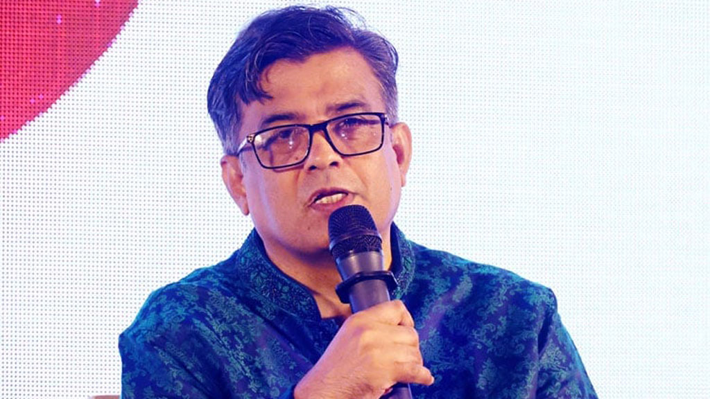 রাজনৈতিক দলগুলোকে আওয়ামী লীগের বিরুদ্ধে শক্ত ও ঐক্যবদ্ধ অবস্থান নিতে হবে: শফিকুল আলম