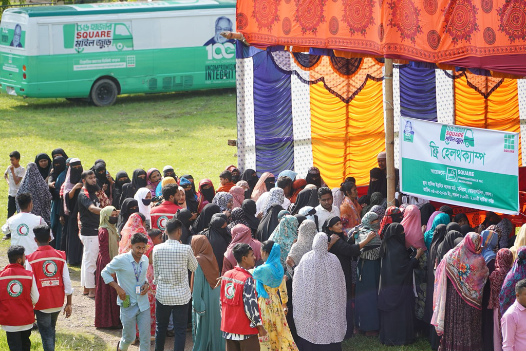 ভোলায় স্কয়ার গ্রুপের স্বাস্থ্যসেবা ক্যাম্প, এক দিনে ২৬০০ জনকে চিকিৎসা