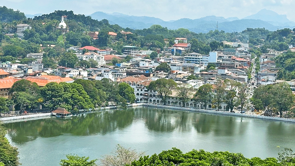 বর্ণিল বৈচিত্র্যে দর্শনীয় শ্রীলঙ্কা