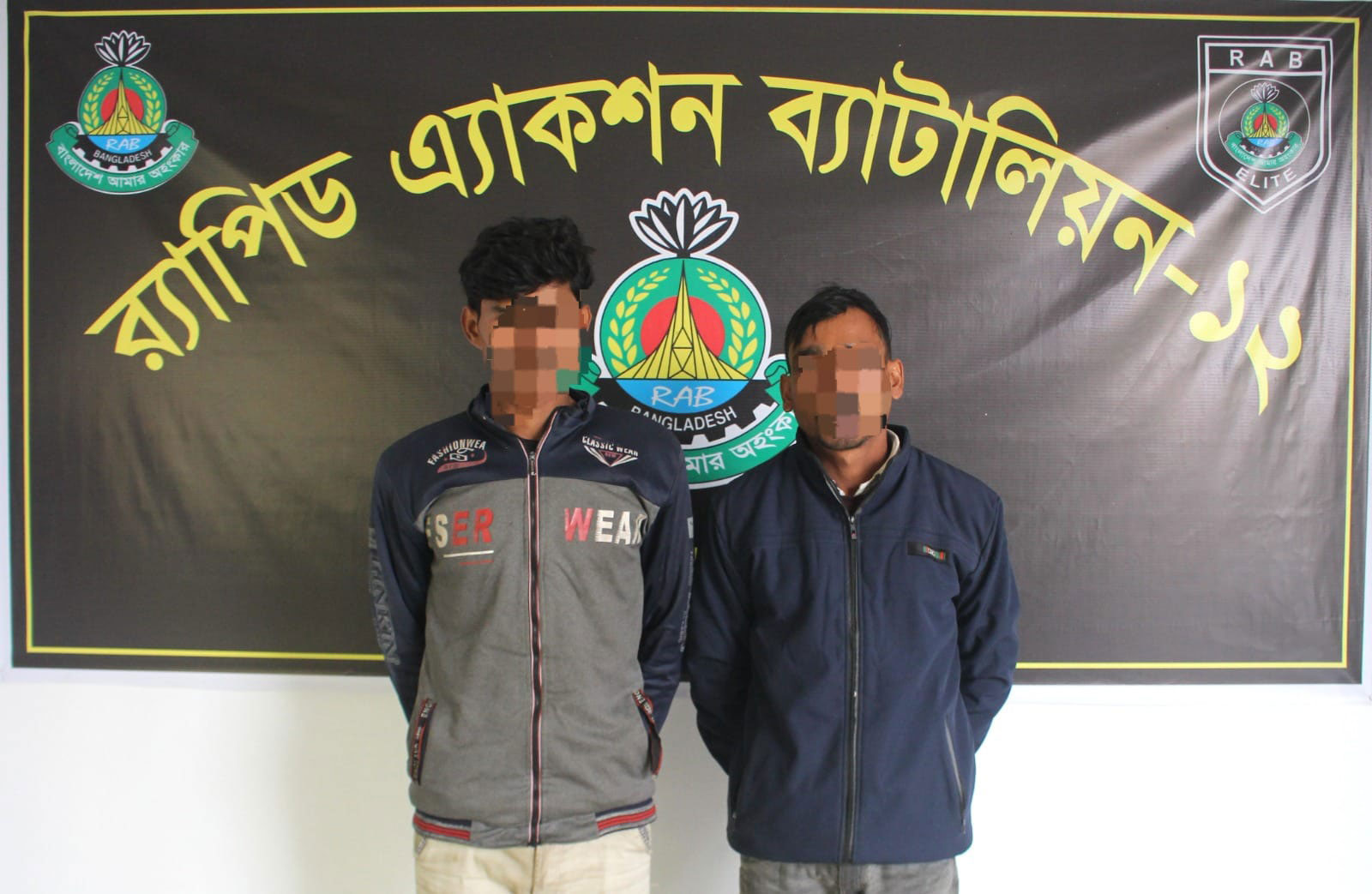 সিরাজগঞ্জে ৫১ কেজি গাঁজাসহ দুই মাদক কারাবারি আটক