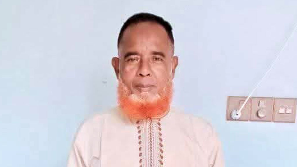 রোহিঙ্গা নারীকে নাগরিক সনদ প্রদান, চেয়ারম্যানকে সাময়িক বরখাস্ত