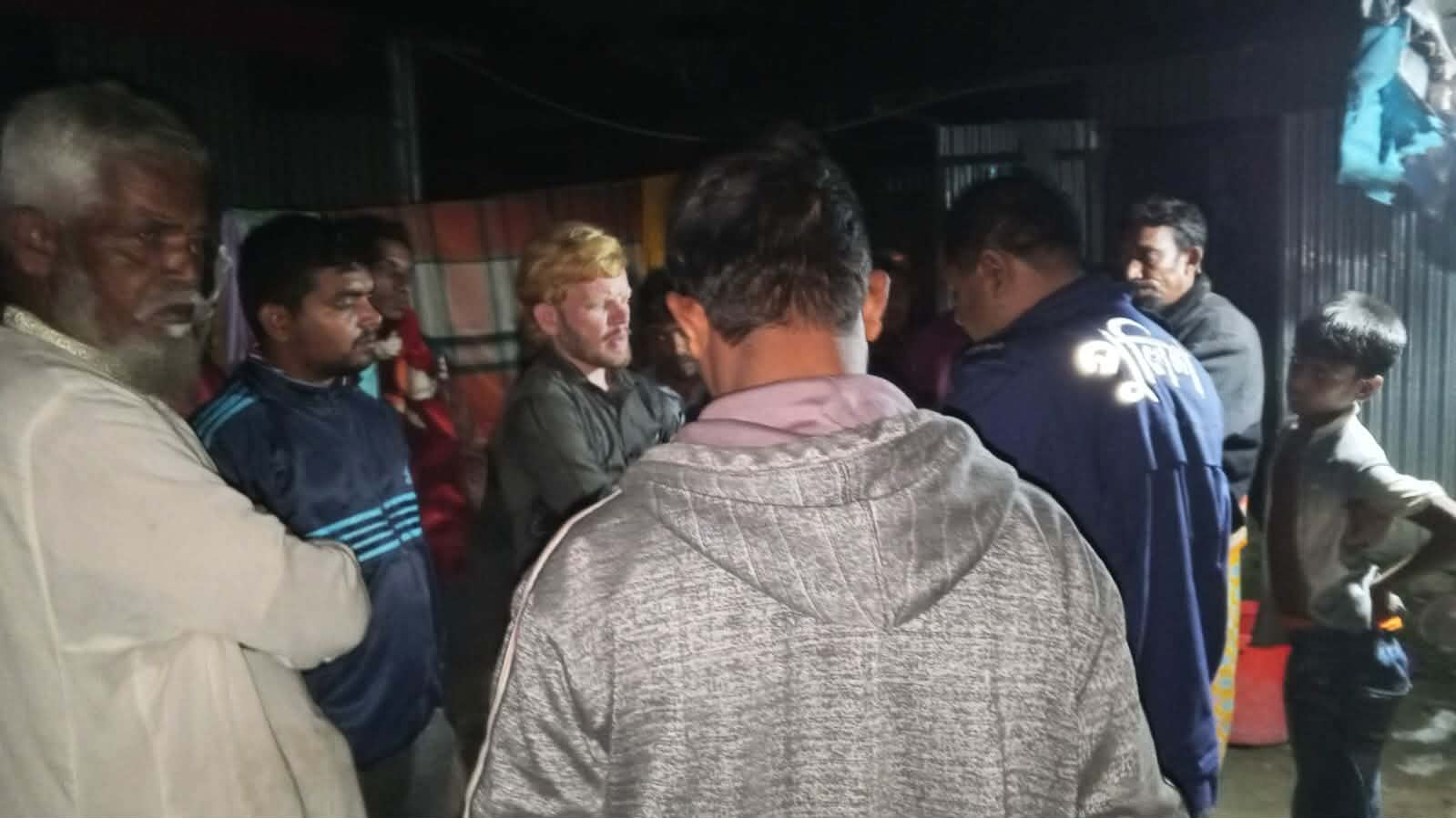 মেয়েদের উত্ত্যক্ত করাকে কেন্দ্র করে সংঘর্ষে আহত ব্যক্তি মারা গেছেন