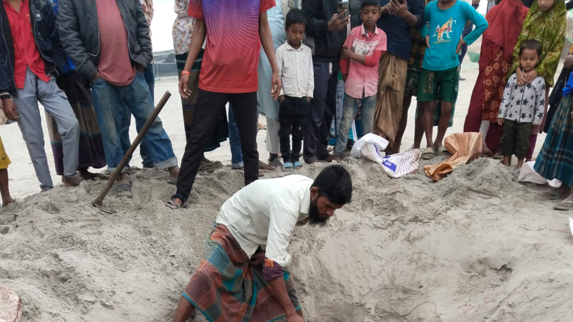 গোপনে জবাই করা ঘোড়ার ৪০০ কেজি মাংস জব্দ, দুজনের জেল-জরিমানা