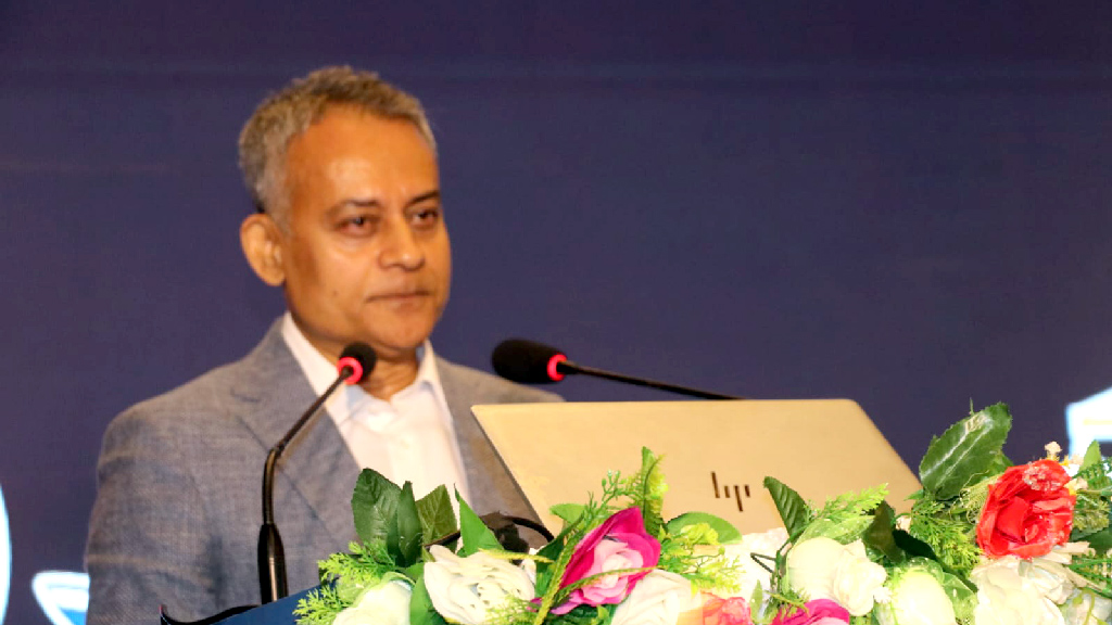 জাতীয় স্বার্থে সমন্বিত বন্দর কৌশল প্রণয়ন করছে সরকার: নৌপরিবহনমন্ত্রী