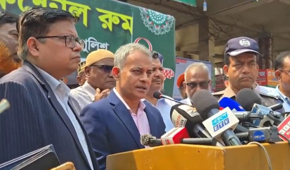 নির্ধারিত ভাড়াইনেওয়া হচ্ছে, অভিযোগ পেলে তাৎক্ষণিক ব্যবস্থা: সড়কমন্ত্রী