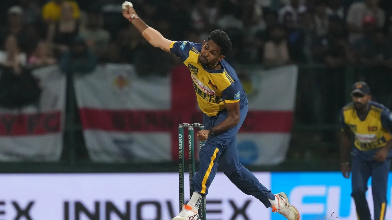 বিশ্বকাপের মাঝপথে আরেক দফা ধাক্কা খেল শ্রীলঙ্কা