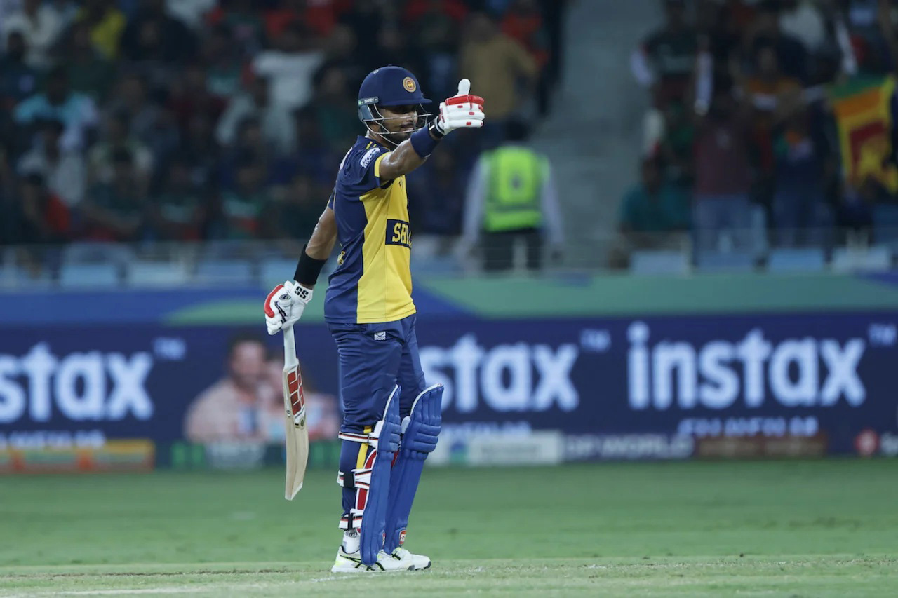 বাজে রেকর্ডে রুয়ান্ডার ক্রিকেটারকেও ছাড়িয়ে গেলেন লঙ্কান ক্রিকেটার