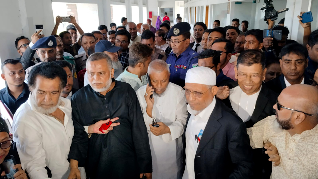 সুরঞ্জিত সেনগুপ্ত হত্যাচেষ্টা মামলা: আদালতে নির্দোষ দাবি আরিফ, গউস ও বাবরের