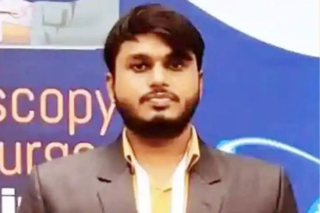 রোগী দেখে ফেরার পথে সড়কে আহত চিকিৎসকের মৃত্যু