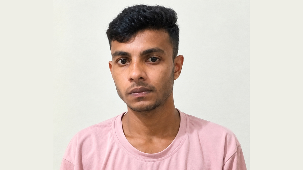 শিশুকে খাওয়ানোর সময় চাচিকে কুপিয়ে হত্যা, ভাতিজা আটক