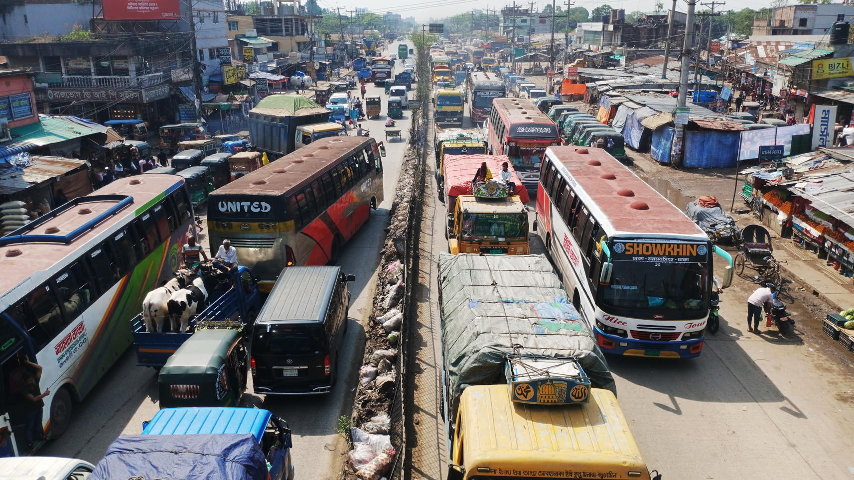 গাজীপুরে ঢাকা-ময়মনসিংহ মহাসড়কে ১০ কিলোমিটারে যানজট, ভোগান্তি চরমে