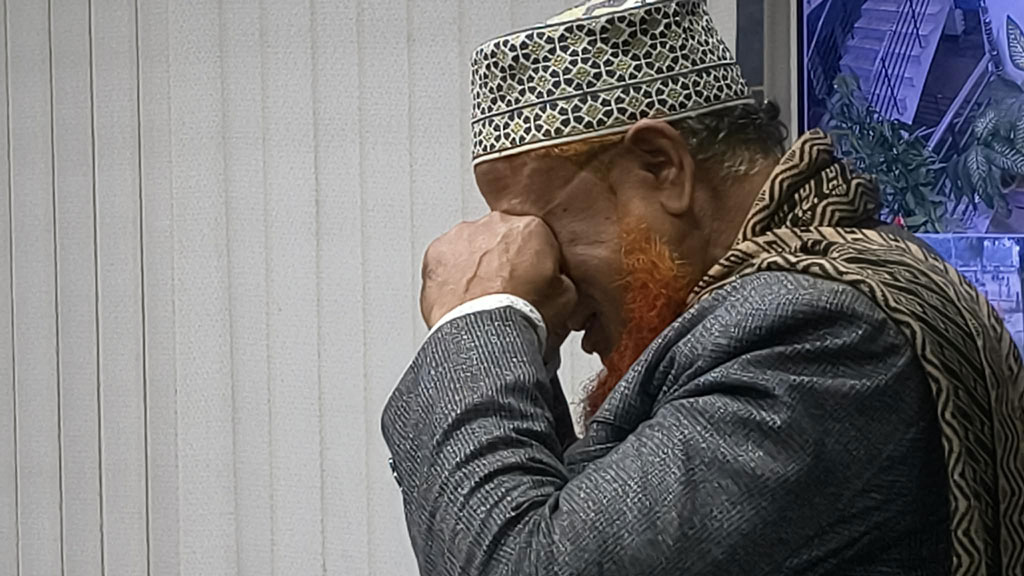 ৮ মিনিট দেরি, মনোনয়নপত্র জমা দিতে না পেরে অঝোরে কাঁদলেন এবি পার্টির প্রার্থী প্রত্যাশী