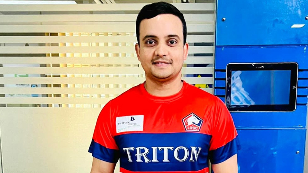 কারাগারে নাট্যপ্রযোজক সরোয়ার