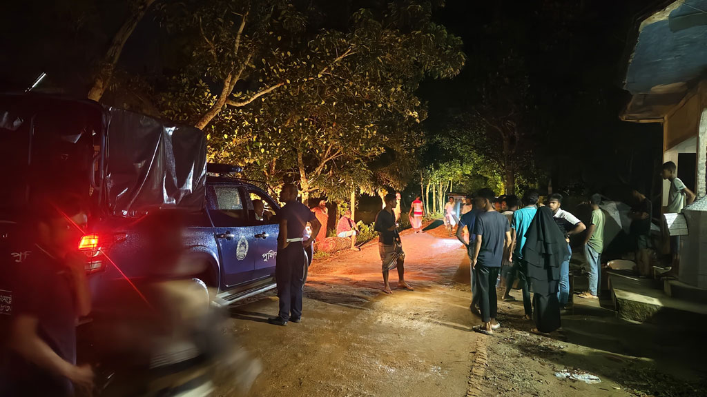 ঈশ্বরগঞ্জে শিশুকে কুপিয়ে হত্যা, বাবা আটক