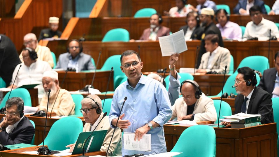 ফ্যাসিস্ট আমলের ডিলারশিপ বাতিল করে সারের নতুন ডিলার নিয়োগ করবে সরকার