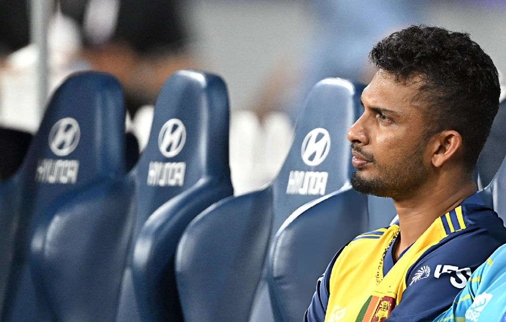 কিউইদের কাছে হেরে বিশ্বকাপ থেকে বিদায় শ্রীলঙ্কার