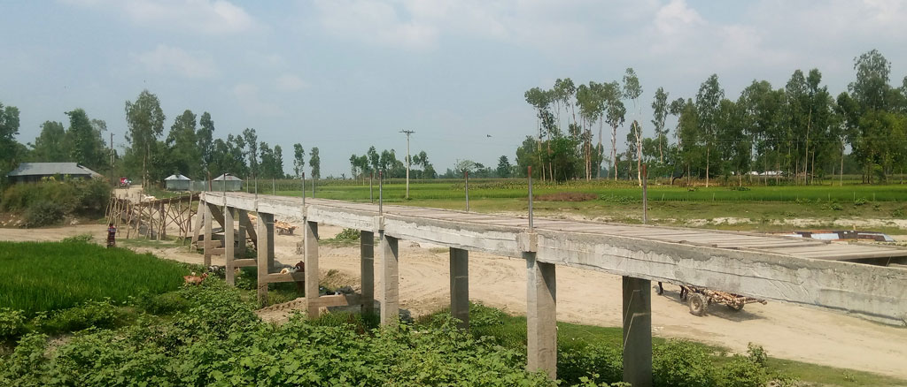 গাইবান্ধার সুন্দরগঞ্জ: মুক্তি মিলল না ২০ হাজার চরবাসীর