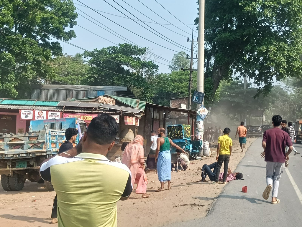 চট্টগ্রামে প্রাইভেট কারের ধাক্কায় নিহত ২