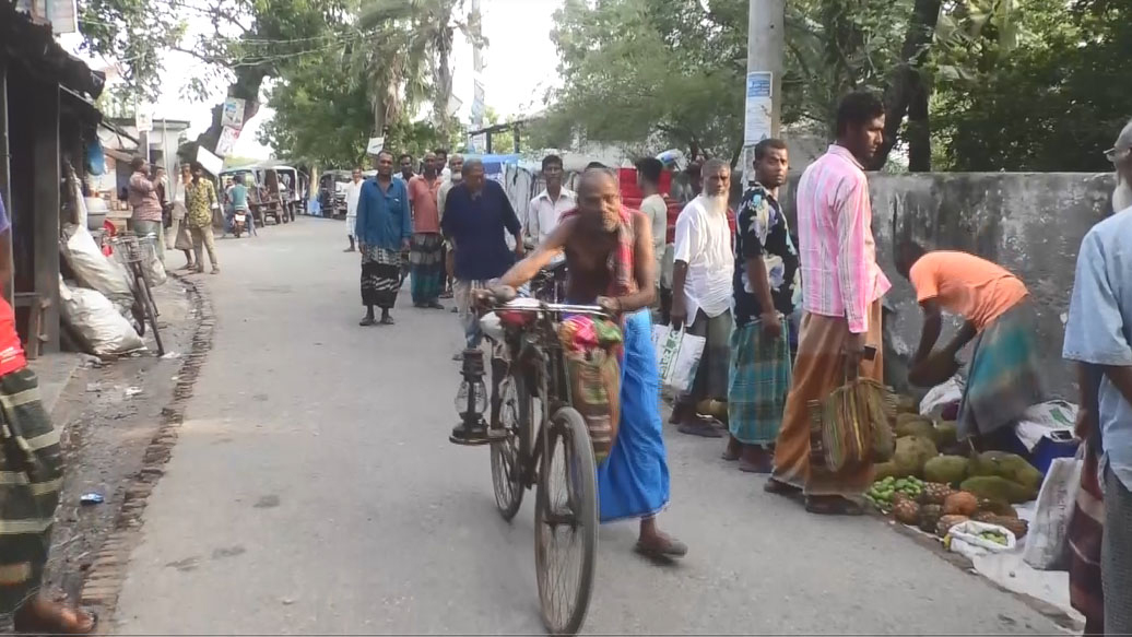 মানবতার নিঃস্বার্থ সেবায় পরিতোষ