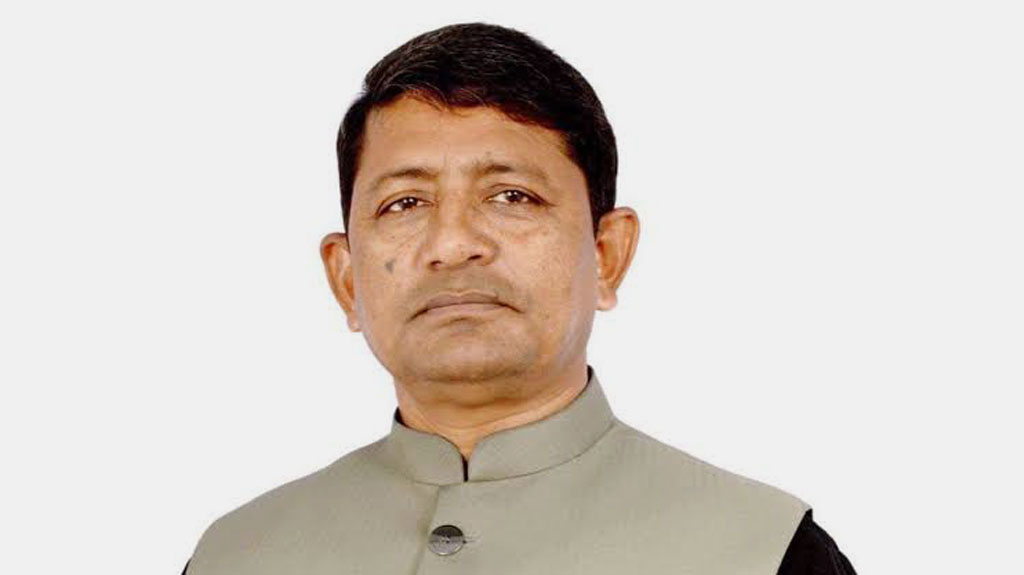 সাতক্ষীরায় জেলা আ.লীগ নেতার মনোনয়নপত্র জমা, সমর্থক আটক