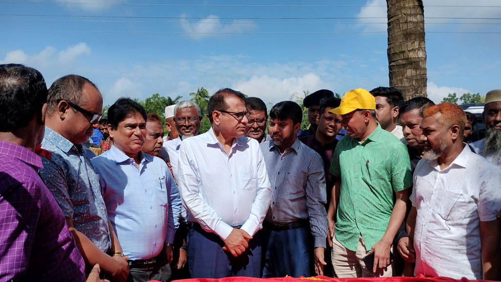 দেবহাটায় সাপ্লাই পানির প্ল্যান্ট উদ্বোধন ও উন্নয়নবিষয়ক মতবিনিময় সভা