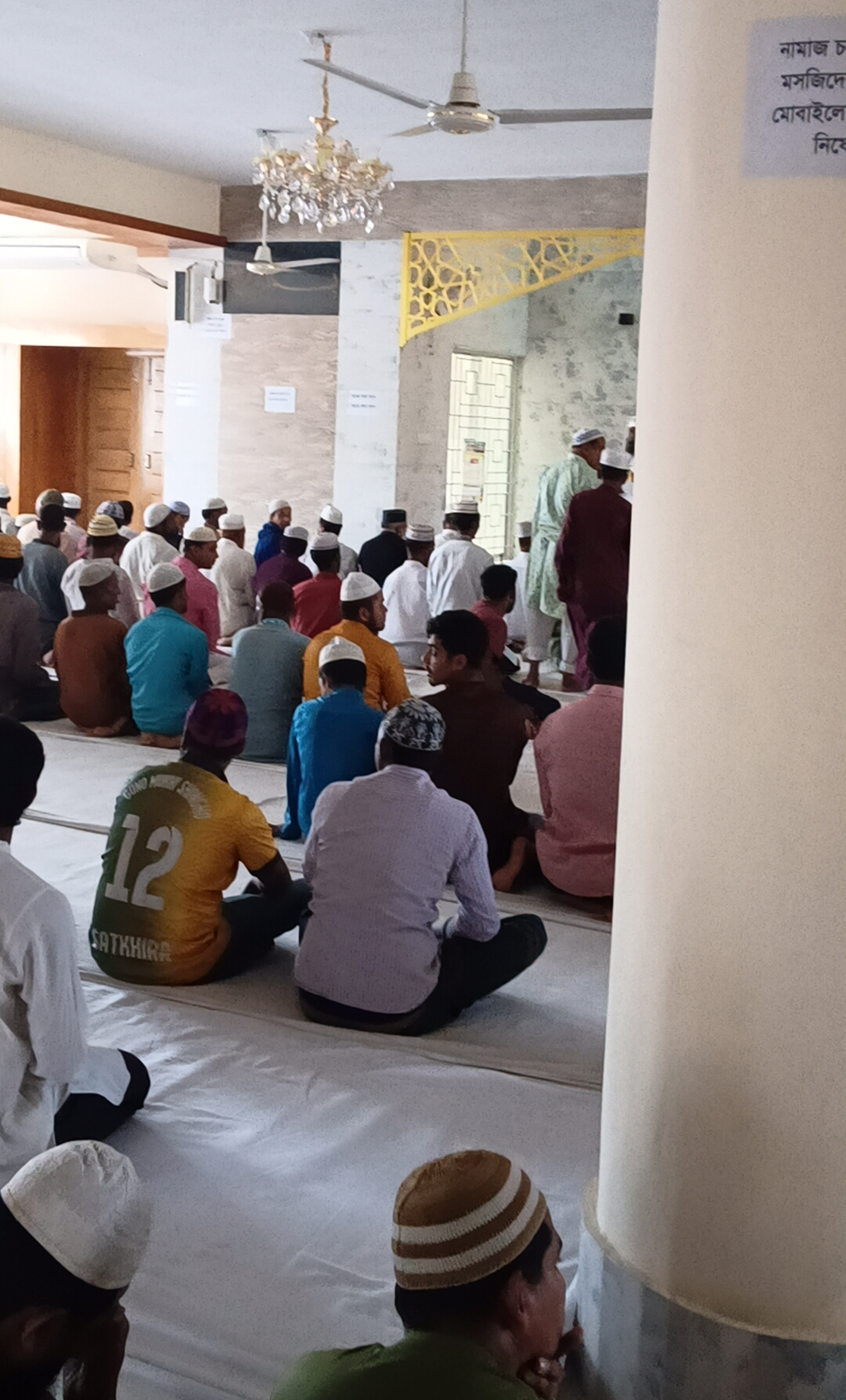 সাতক্ষীরায় ভূমিকম্প: ‘মনে হচ্ছিল–একবার ডান দিকে, আবার বাম দিকে ঢলে পড়ছি’