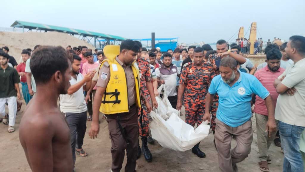 মেঘনা নদীতে গোসলে নেমে নিখোঁজ দুই স্কুলছাত্র, ৪ ঘণ্টা পর মরদেহ উদ্ধার
