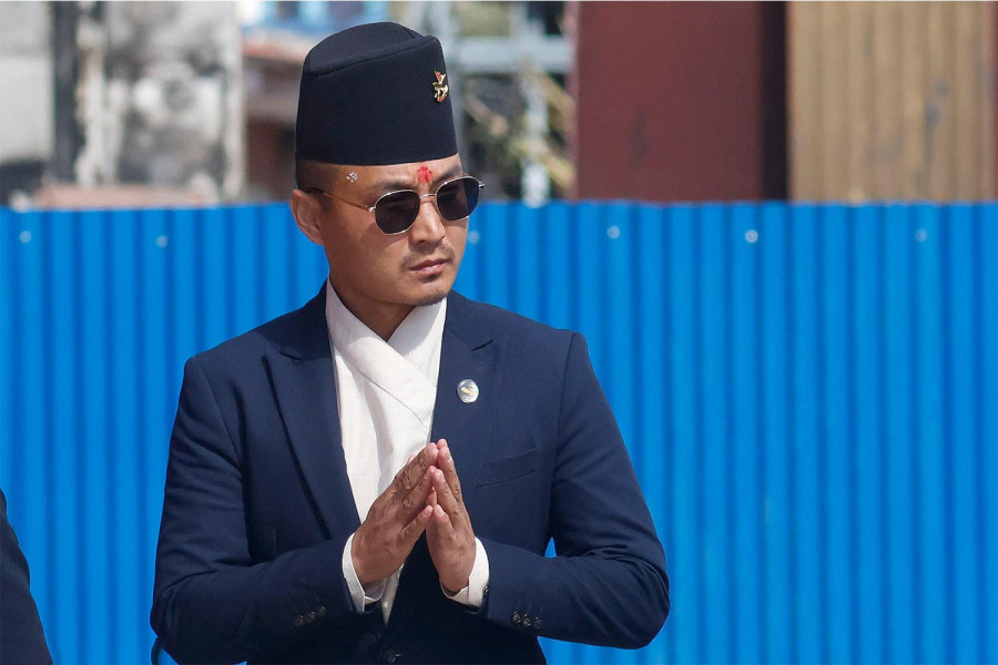 আর্থিক লেনদেন নিয়ে বিতর্কের মুখে নেপালের স্বরাষ্ট্রমন্ত্রীর পদত্যাগ