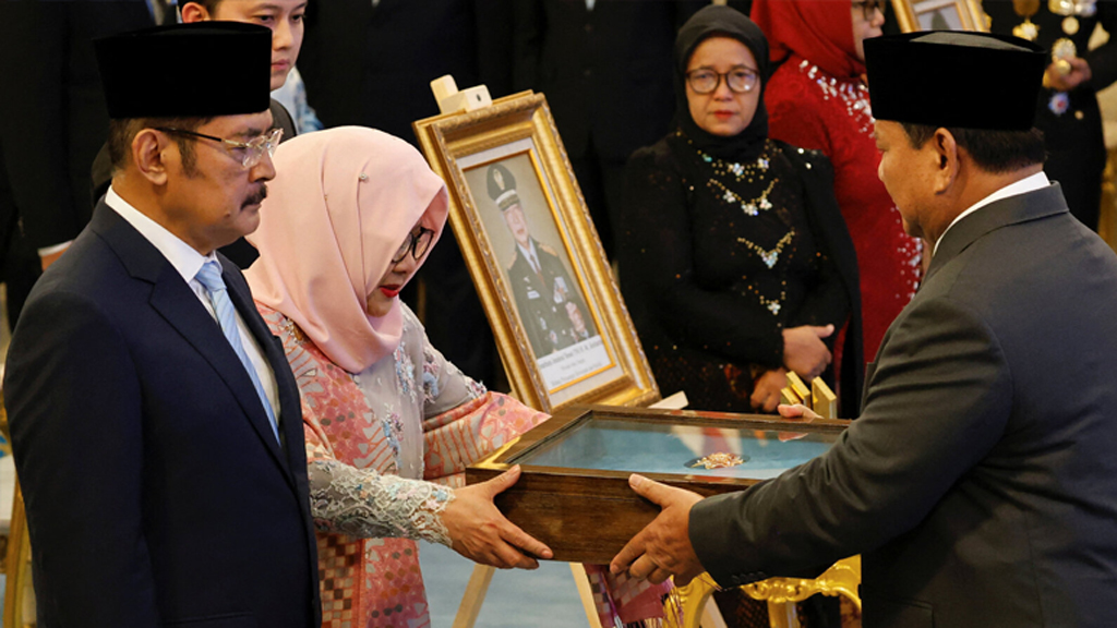 মানবাধিকার লঙ্ঘনে অভিযুক্ত সুহার্তো এখন ইন্দোনেশিয়ার ‘জাতীয় বীর’